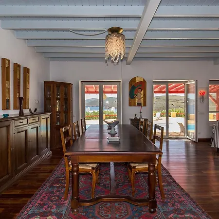 Royal Seaside Villa Mykonos Town